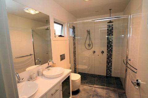 Bridport Holiday Rental - Maitland Accommodation 4