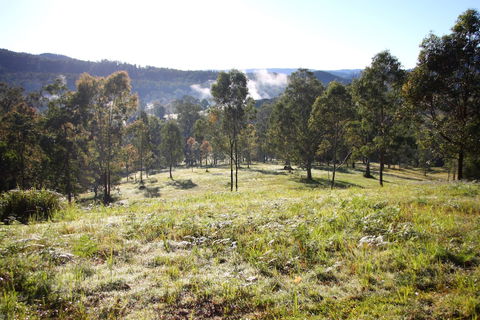Yabbaloumba Retreat - Maitland Accommodation 2