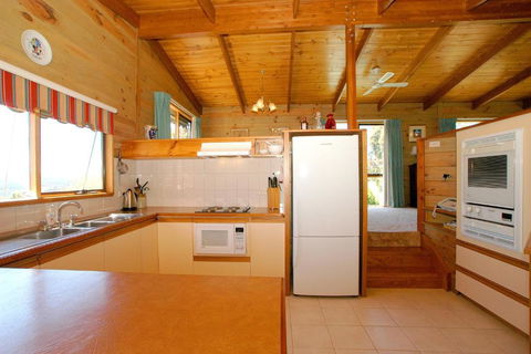 Johanna Green - Maitland Accommodation 0