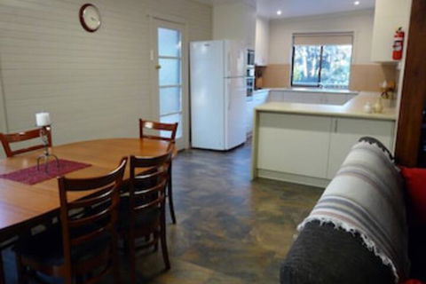 Eagles Rise Tasmania - Maitland Accommodation 0