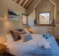 Sharpys Chalet - Maitland Accommodation