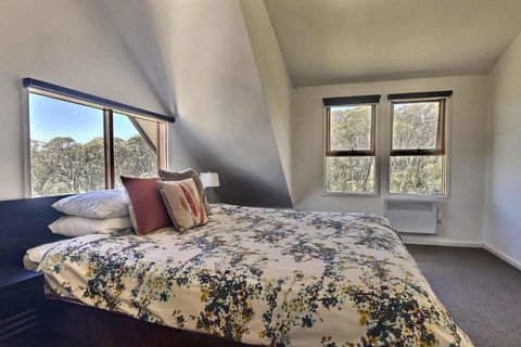 Cape Cod - Maitland Accommodation 2