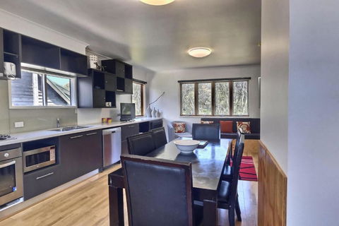 Cape Cod - Maitland Accommodation 7