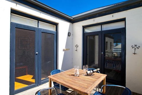 Port Boutique Accommodation - Maitland Accommodation 6
