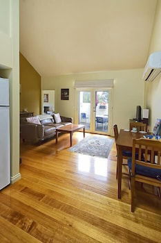 Port Boutique Accommodation - Maitland Accommodation 3