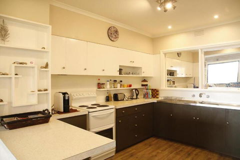 Beachside Entertainer - Maitland Accommodation 7