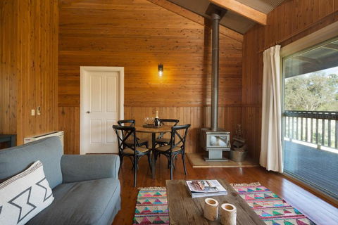 North Lodge Cottages - Maitland Accommodation 6