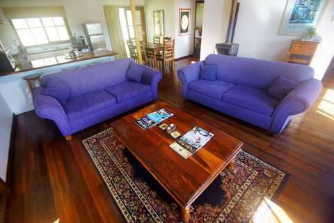 Manzanilla Ridge - Maitland Accommodation 6