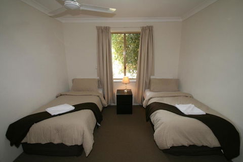River Resort Villas - Maitland Accommodation 5