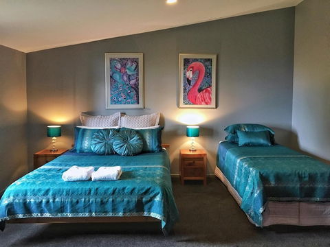 A Sacred Mountain Retreat - Maitland Accommodation 6