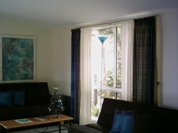 A Sacred Mountain Retreat - Maitland Accommodation 4