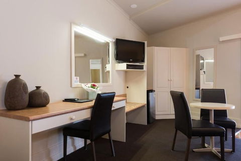 Bowen Inn Motel - Maitland Accommodation 6
