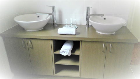 Balingup Highview Chalets - Maitland Accommodation 3