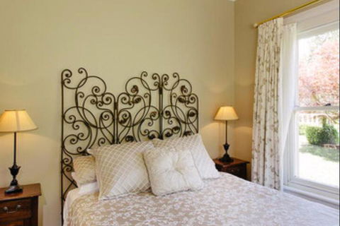 Edgelinks Country House - Maitland Accommodation 3