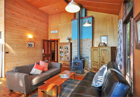 Sidneys Retreat - Maitland Accommodation 6