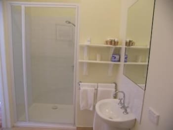 Lighthouse Lodge - Maitland Accommodation 1