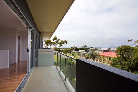 Whitewater Apartments - Maitland Accommodation 3