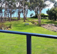 Four Seasons Waterfront Villas - Maitland Accommodation