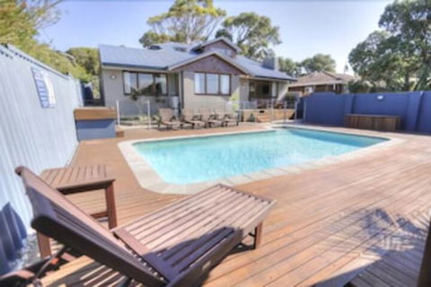 Waikiki Beach Bed & Breakfast - Maitland Accommodation 3