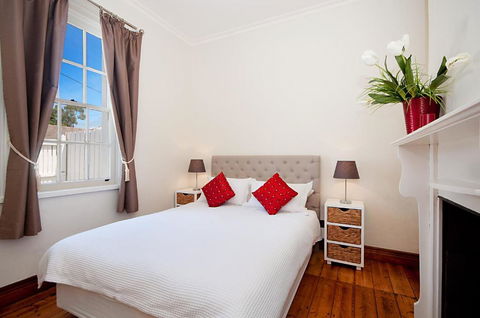 Historic Central Cottage In Warrnambool - Maitland Accommodation 2