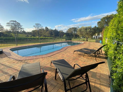 McCaffreys Estate - Maitland Accommodation 4