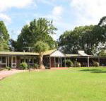 McCarthy Lake House - Maitland Accommodation