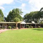 McCarthy Lake House - Maitland Accommodation 0