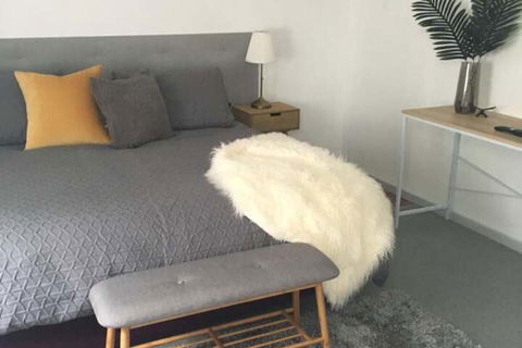 Butler House - Maitland Accommodation 3