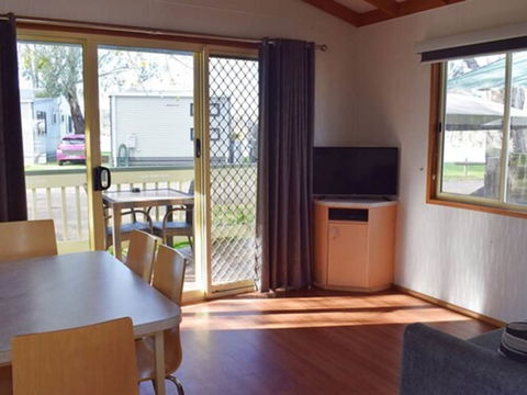 Cohuna Waterfront Holiday Park - Maitland Accommodation 2