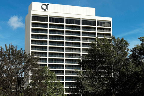 QT Canberra - Maitland Accommodation 2