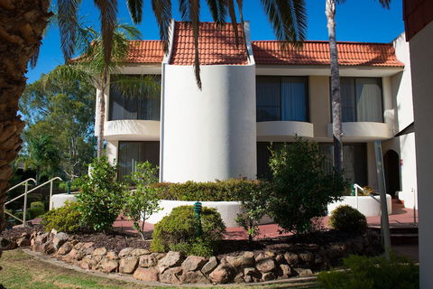 Capri Waters Country Club - Maitland Accommodation 4