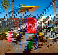 Capri Waters Country Club - Maitland Accommodation