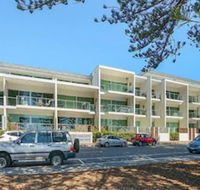 Breeze Beachfront Apartments - Maitland Accommodation