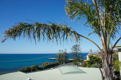 PierView Apartments - Maitland Accommodation 6