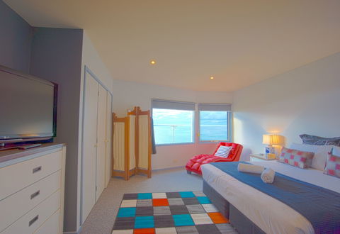 PierView Apartments - Maitland Accommodation 4