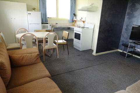 High View Family Cottages - Maitland Accommodation 6