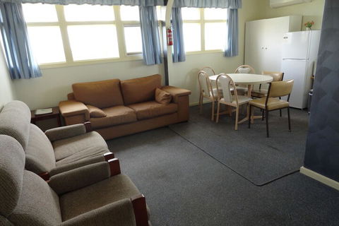 High View Family Cottages - Maitland Accommodation 5