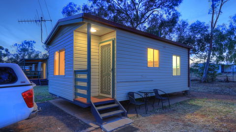 Cobar Caravan Park - Maitland Accommodation 2