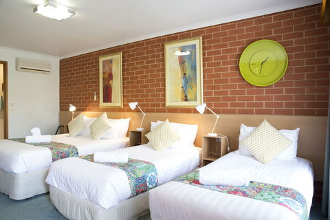 Yackandandah Motor Inn - Maitland Accommodation 4