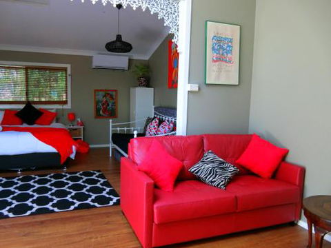 Yarralen Retreat - Maitland Accommodation 1