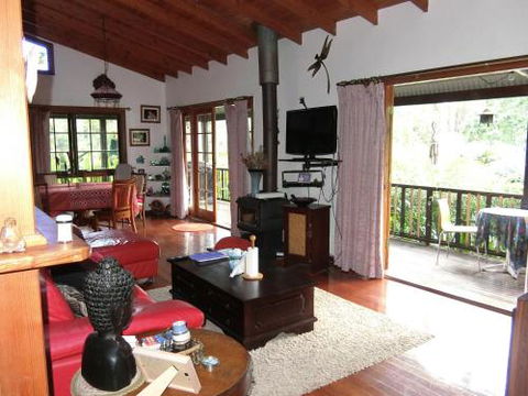 Yarralen Retreat - Maitland Accommodation 3