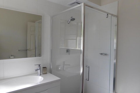 Sea Banksia - Maitland Accommodation 6