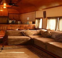 Krinklewood Cottage  Train Carriages - Maitland Accommodation