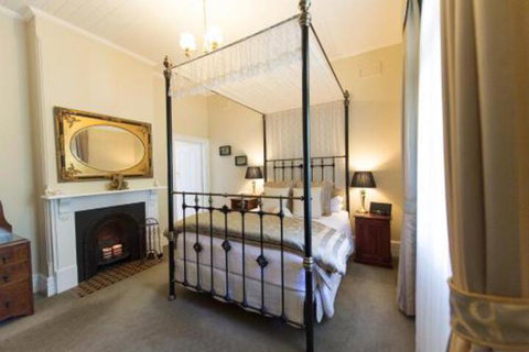 The Greens Of Leura - Maitland Accommodation 3