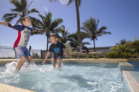 Sarina Beach Motel - Maitland Accommodation 3