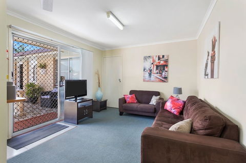 Clifford Park Holiday Motor Inn - Maitland Accommodation 4