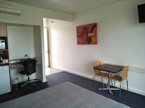 Country Roads Motor Inn Dysart - Maitland Accommodation 5