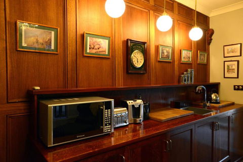 Still Waters - Maitland Accommodation 2