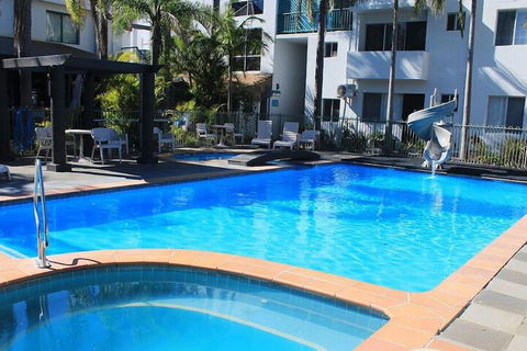 Ocean Side Hawks Nest - Maitland Accommodation 3