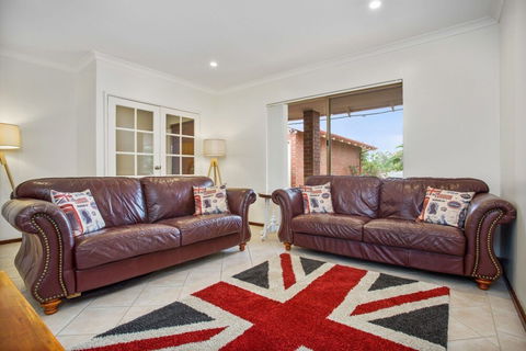 Merridees Place - Maitland Accommodation 5